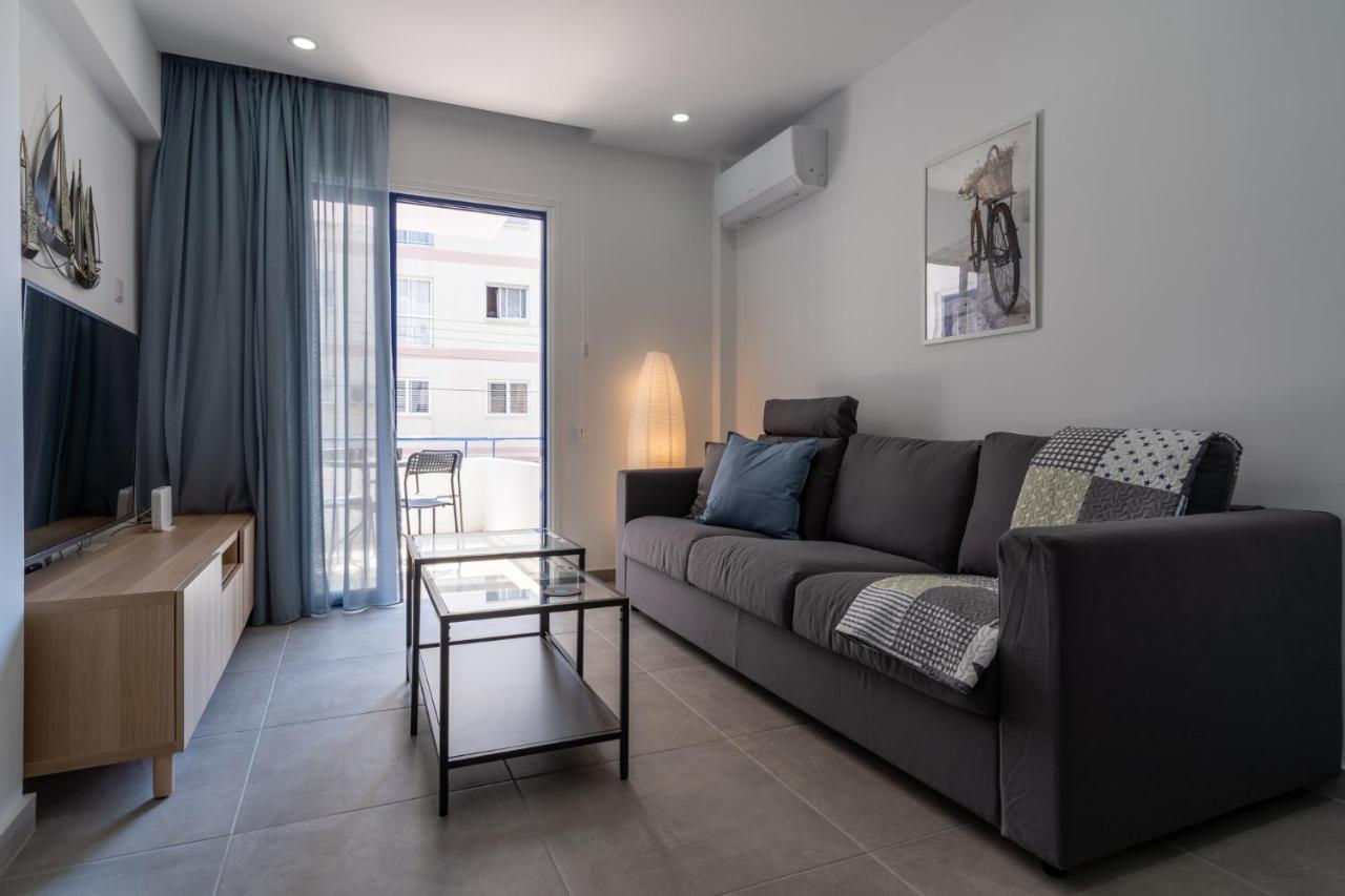 Odyssey - Captivating 2-Bedroom Retreat In Larnaca Luaran gambar