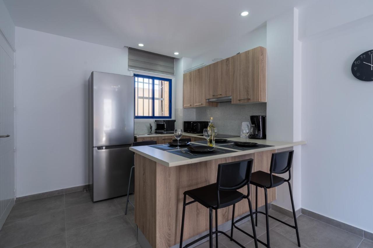 Odyssey - Captivating 2-Bedroom Retreat In Larnaca Luaran gambar